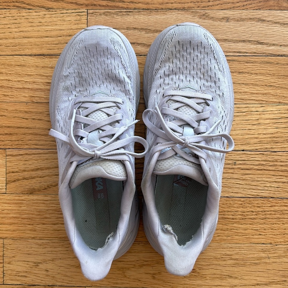 Hoka Clifton 8